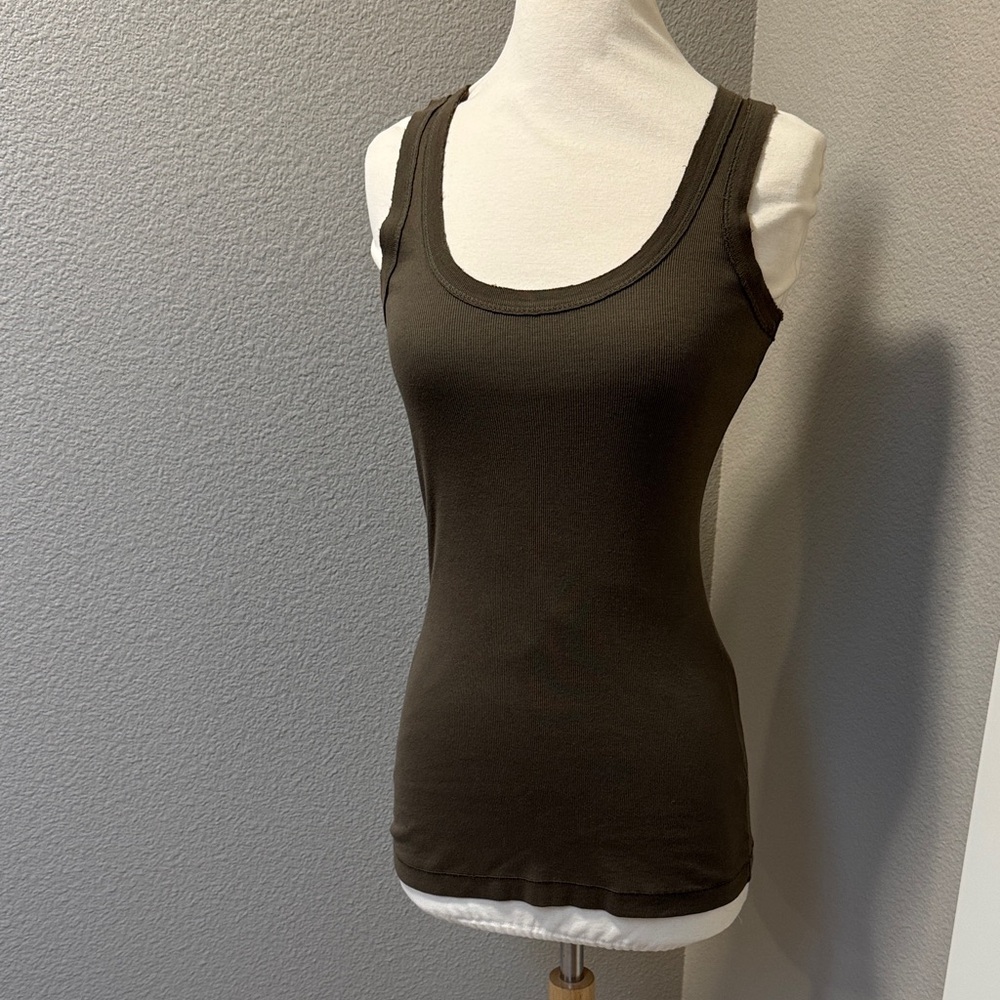 NWT Crown Jewel Tiburon tank top small army olive green